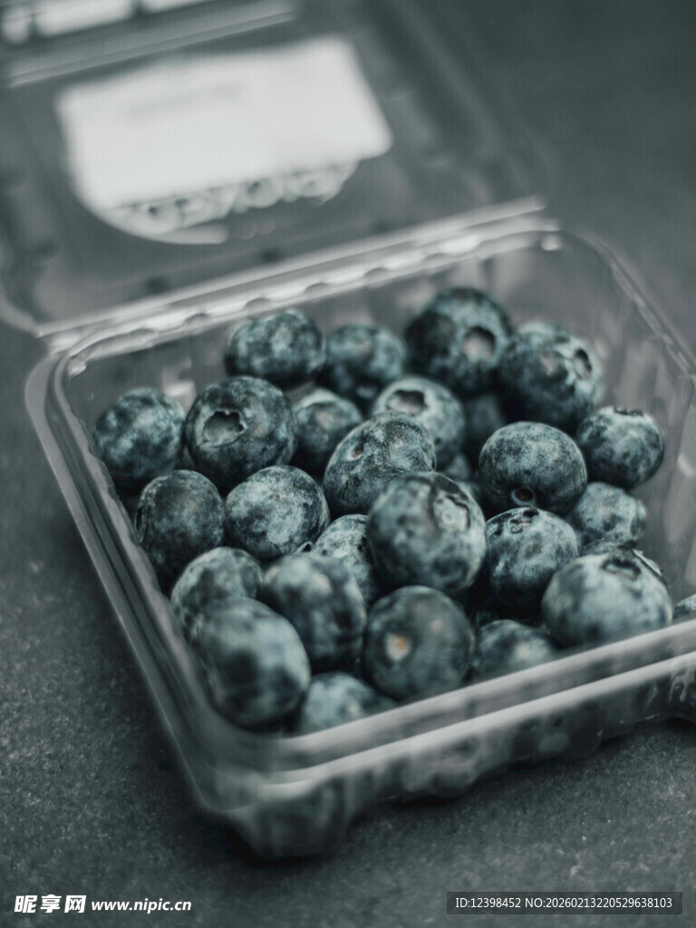 新鲜盒装蓝莓