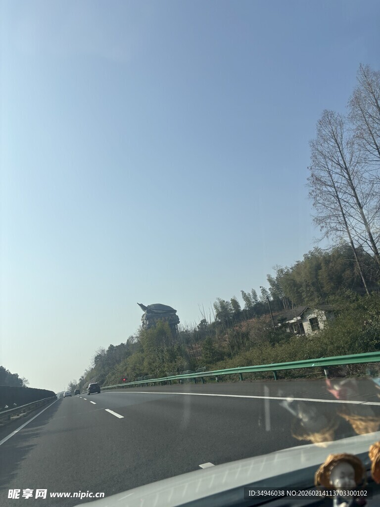 公路驾驶风景