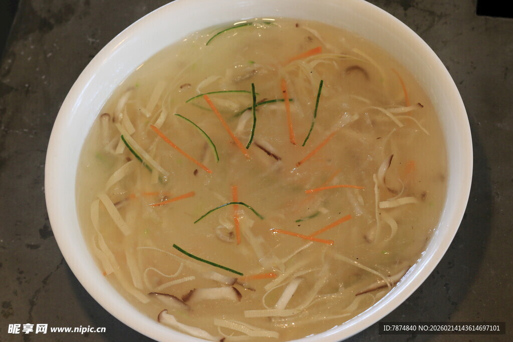 美味清淡的蔬菜豆腐羹