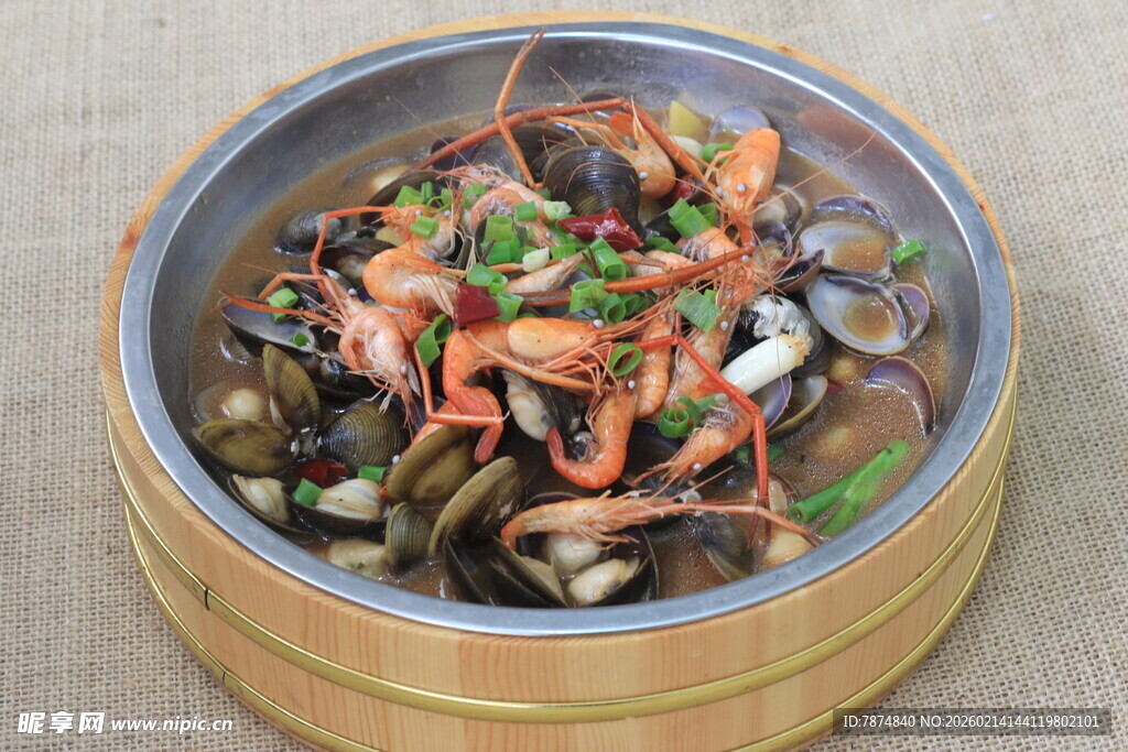 海鲜蒸菜美味诱人