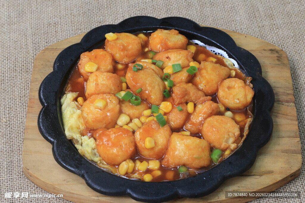 美味虾仁豆腐煲