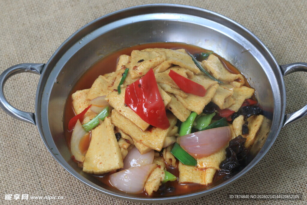 美味什锦豆腐锅