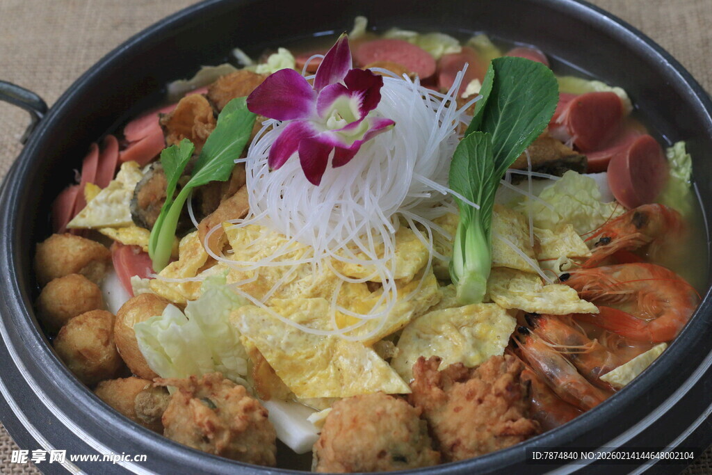 美味什锦火锅料理