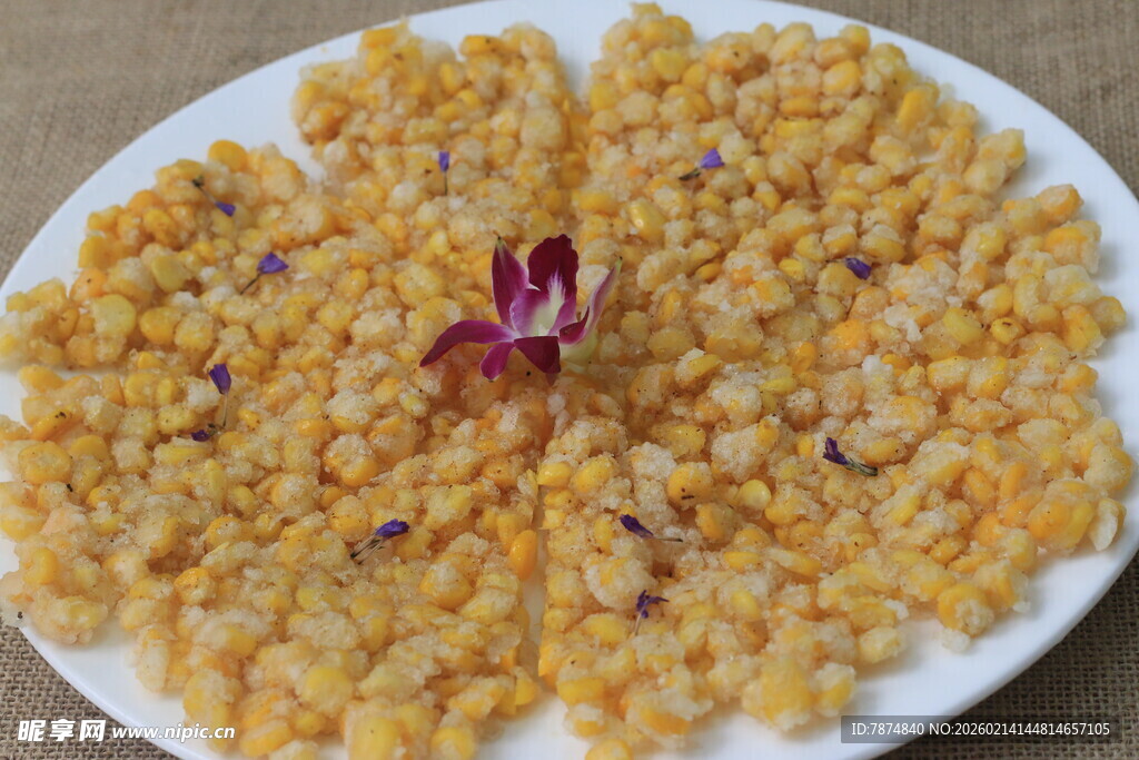 美味玉米粒摆盘