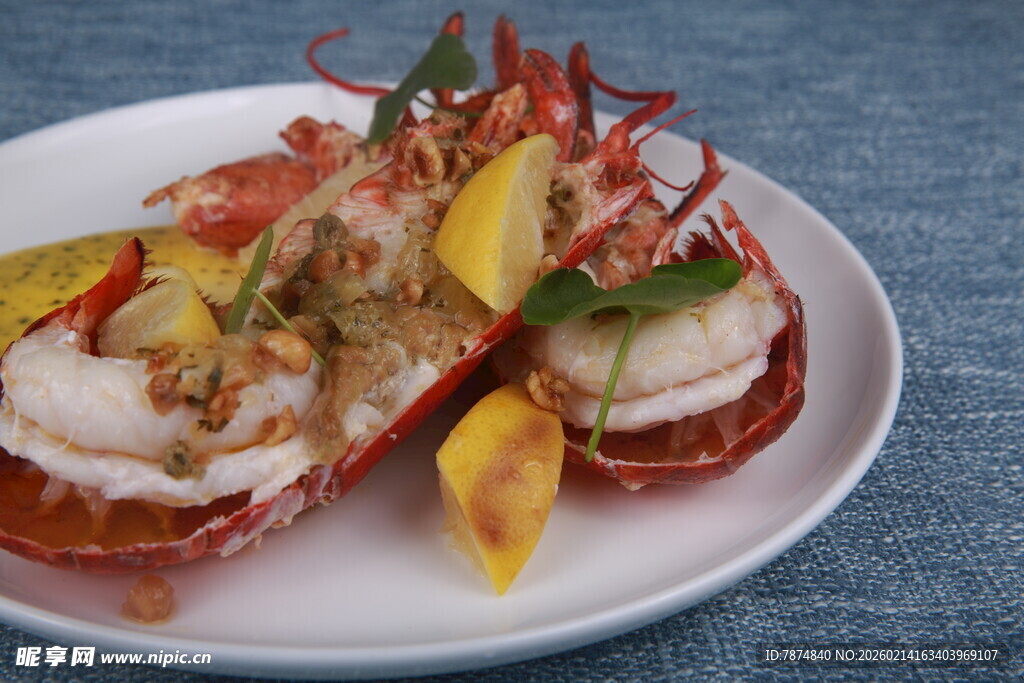 美味龙虾摆盘