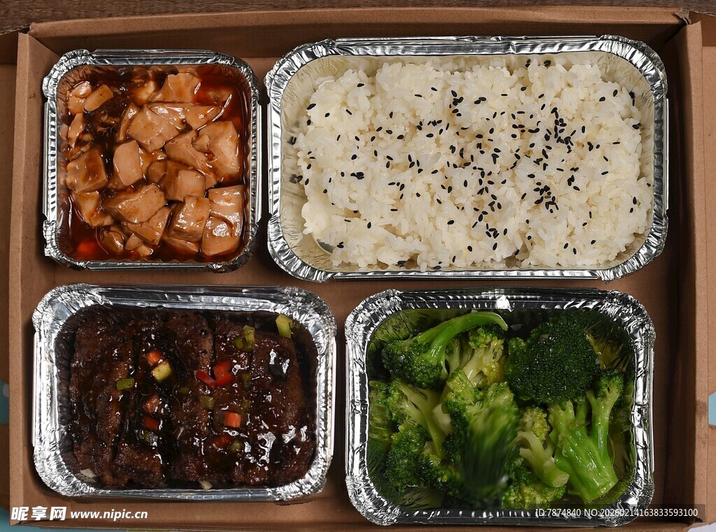 四格美味餐食组合