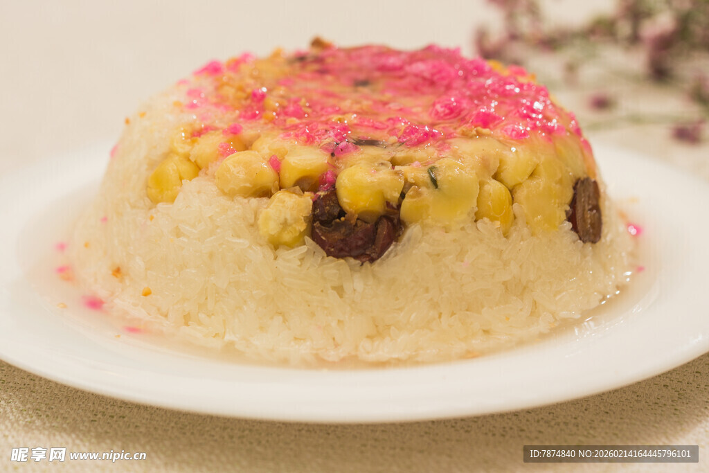 美味玉米豆沙糯米糕点