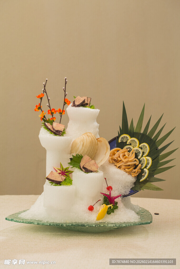 精致多层创意蛋糕