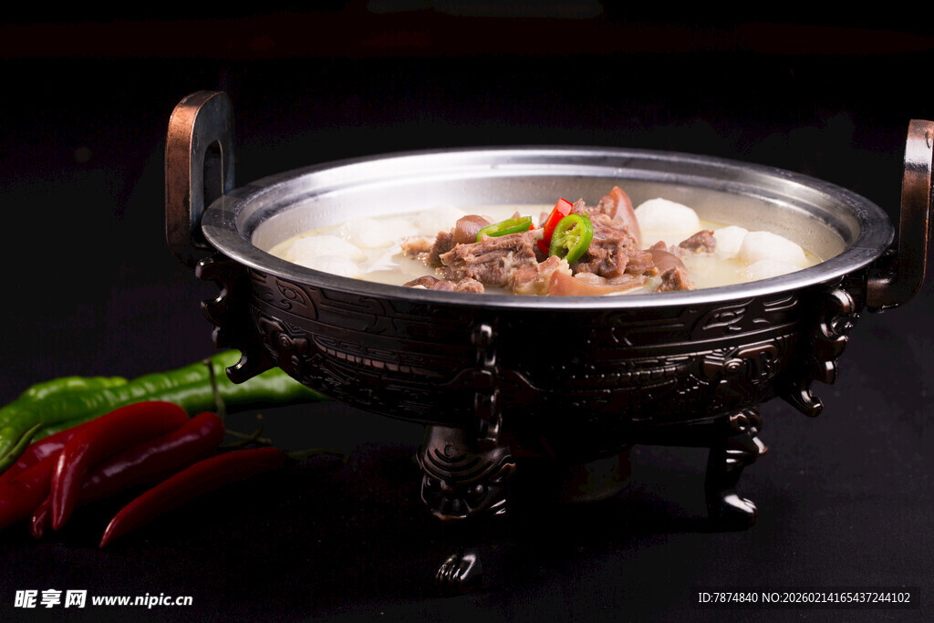 美味火锅 食材丰富诱人