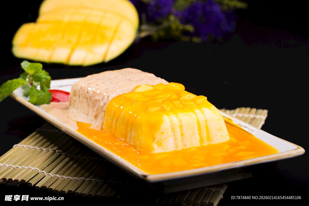 美味芒果布丁 色泽诱人