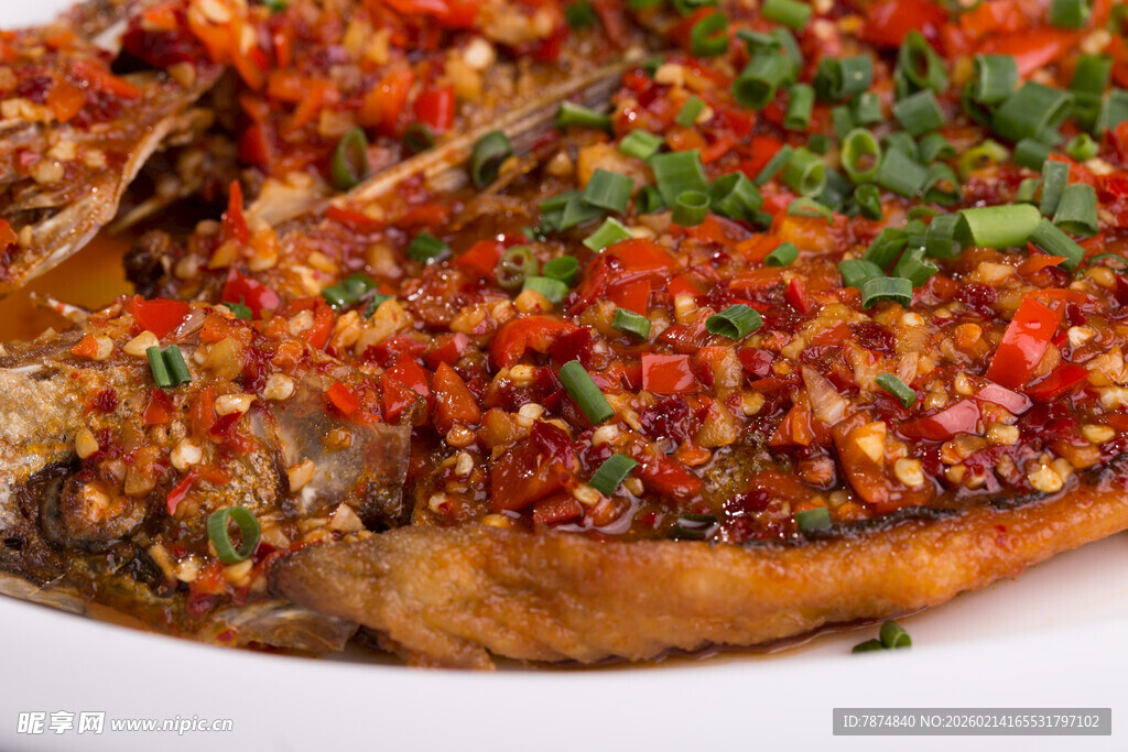 香辣可口的美味烤鱼