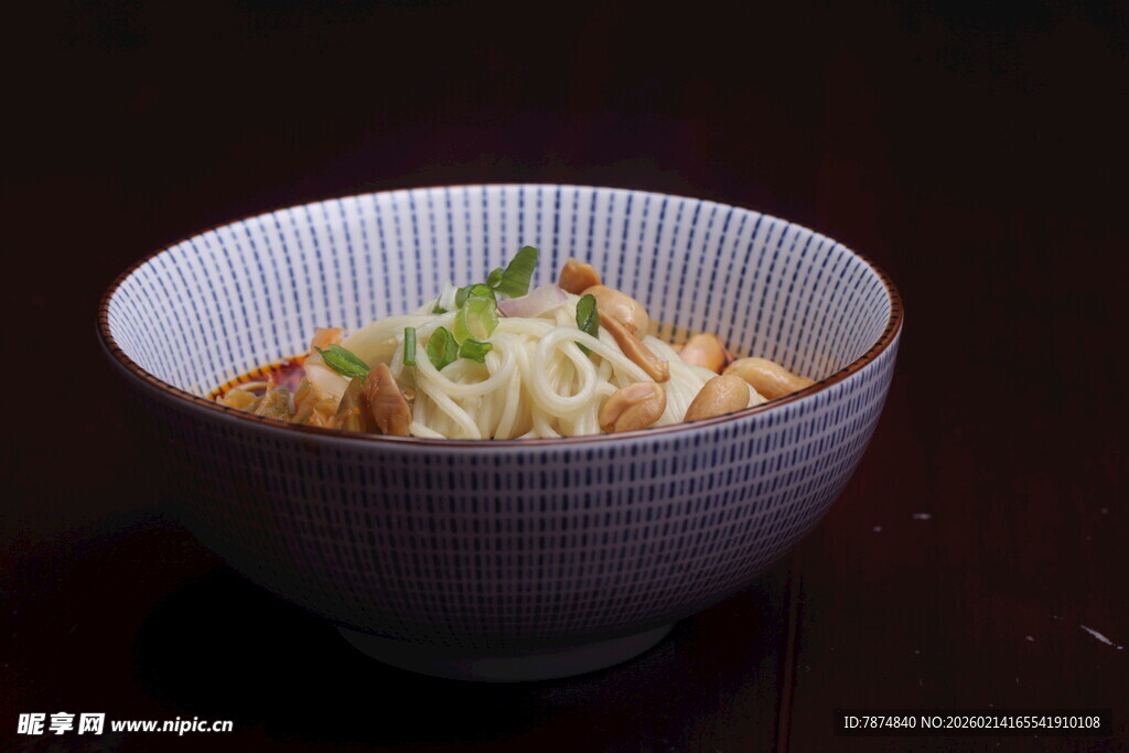 一碗美味凉拌面