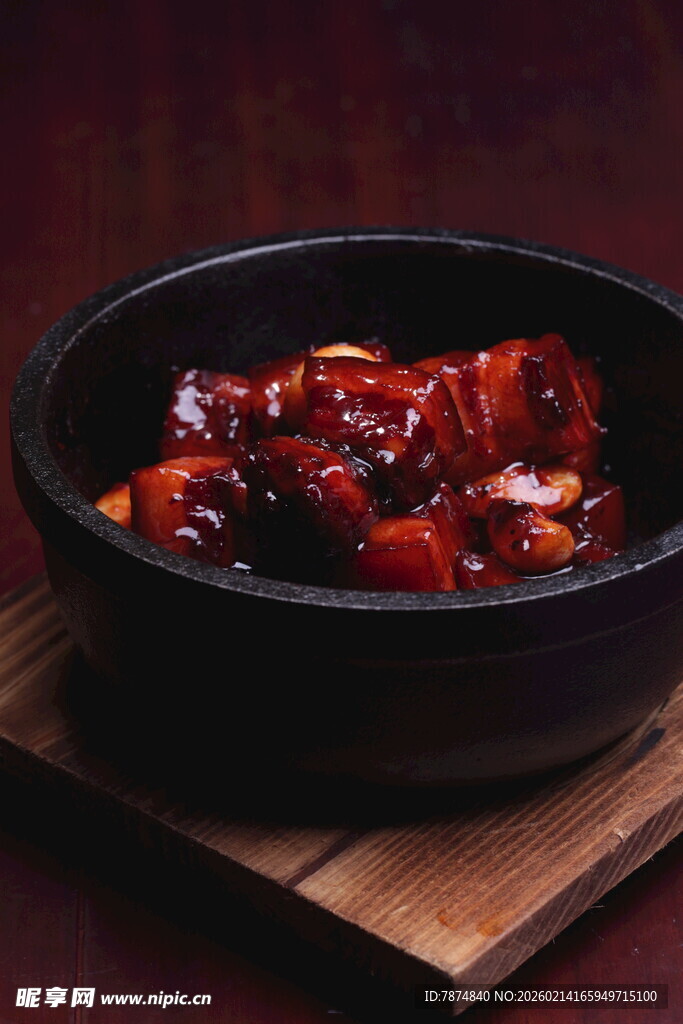 美味红烧肉砂锅料理