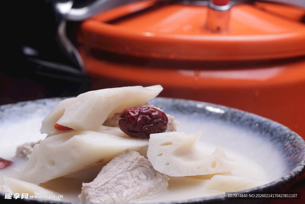 美味滋补的红枣山药粥