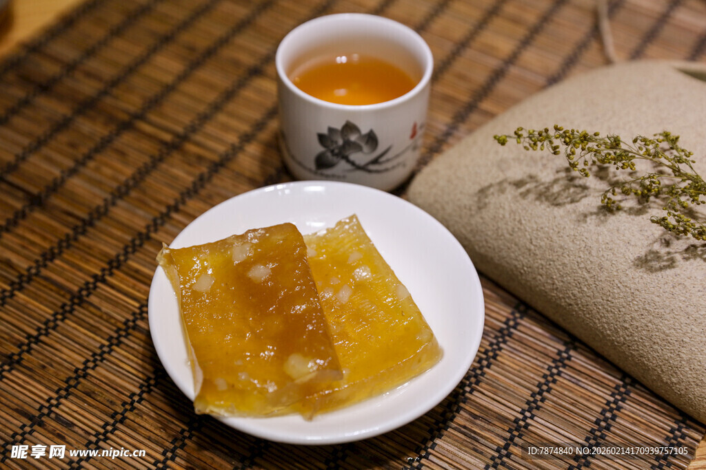 中式茶点与茶饮组合