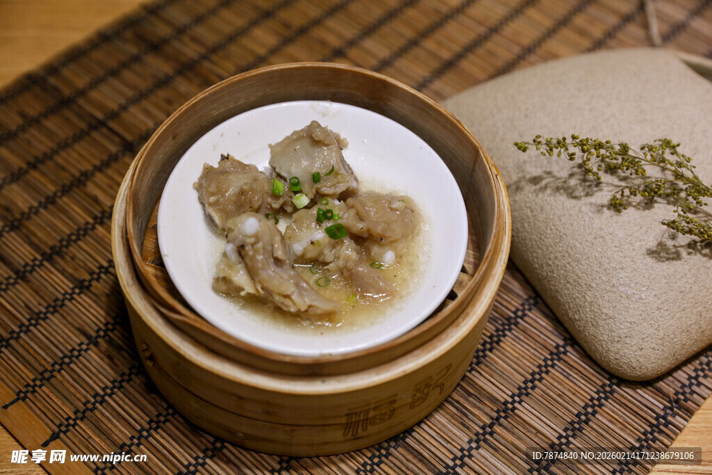 美味牛肉小笼包