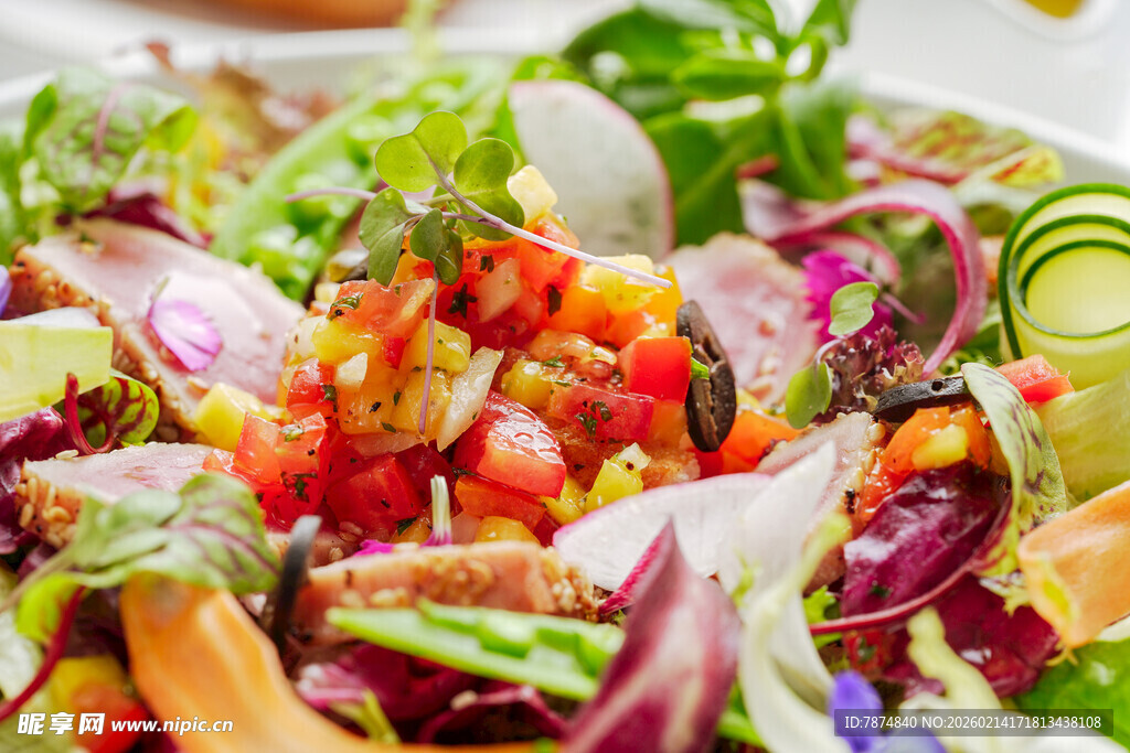 多彩美味鲜蔬沙拉拼盘