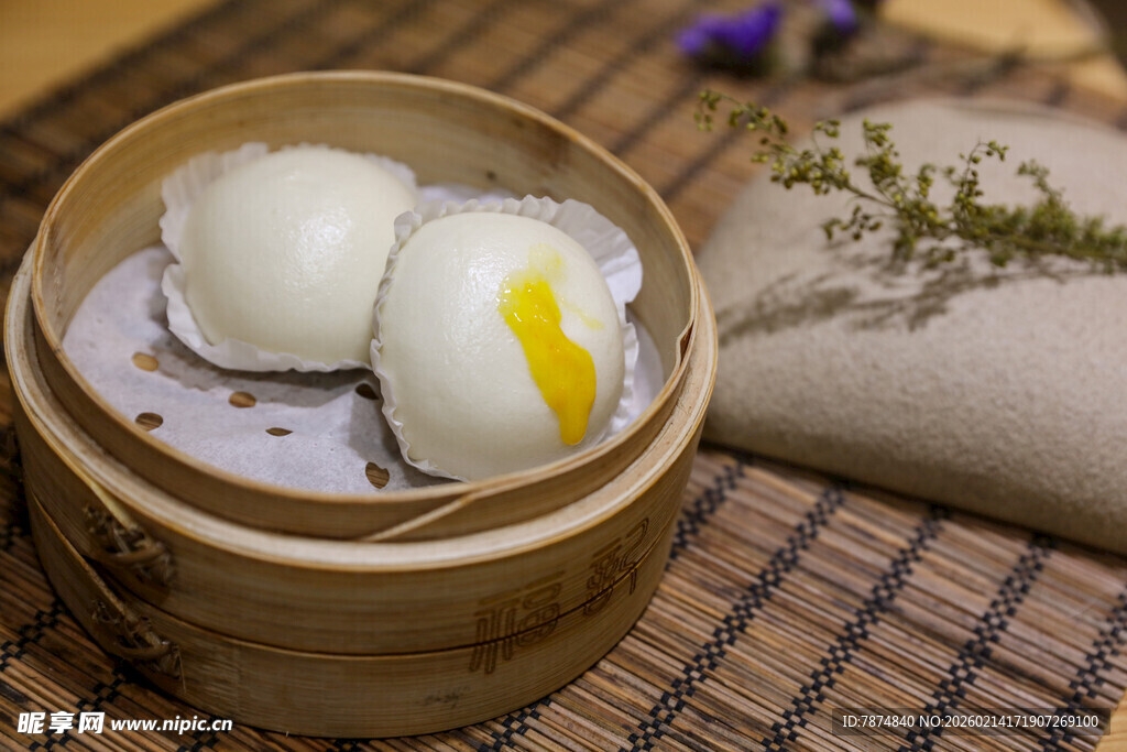 竹制蒸笼里的美味点心