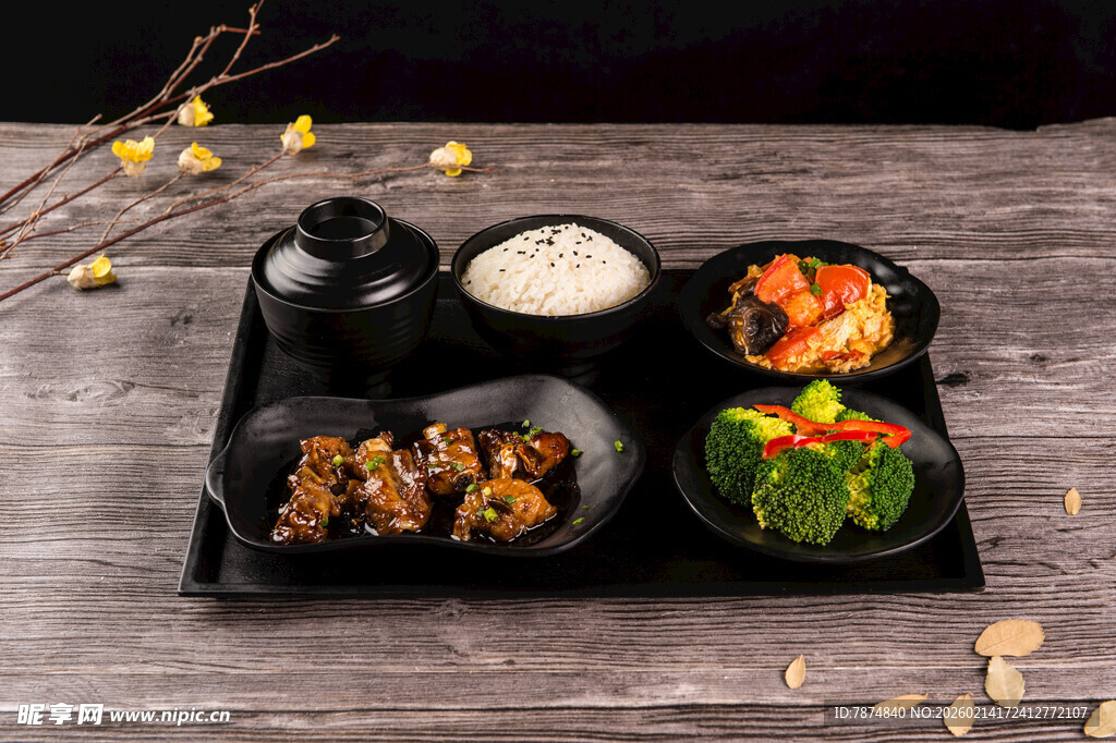 日式精致套餐美食展示