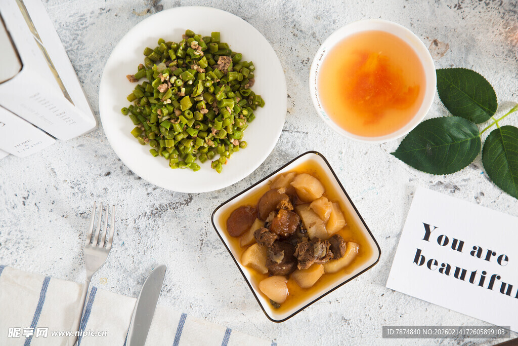 美味小菜与茶饮搭配