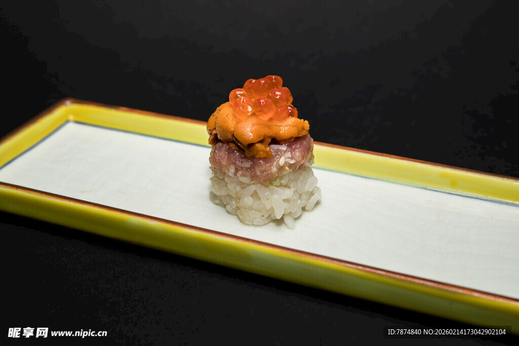 精致三文鱼寿司