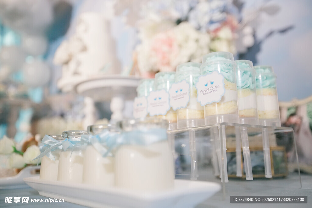 精致婚礼甜品桌布置