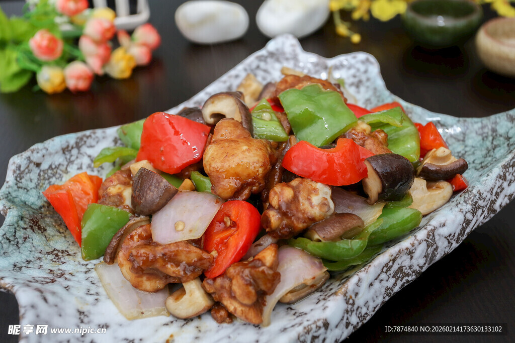 美味缤纷炒肉块