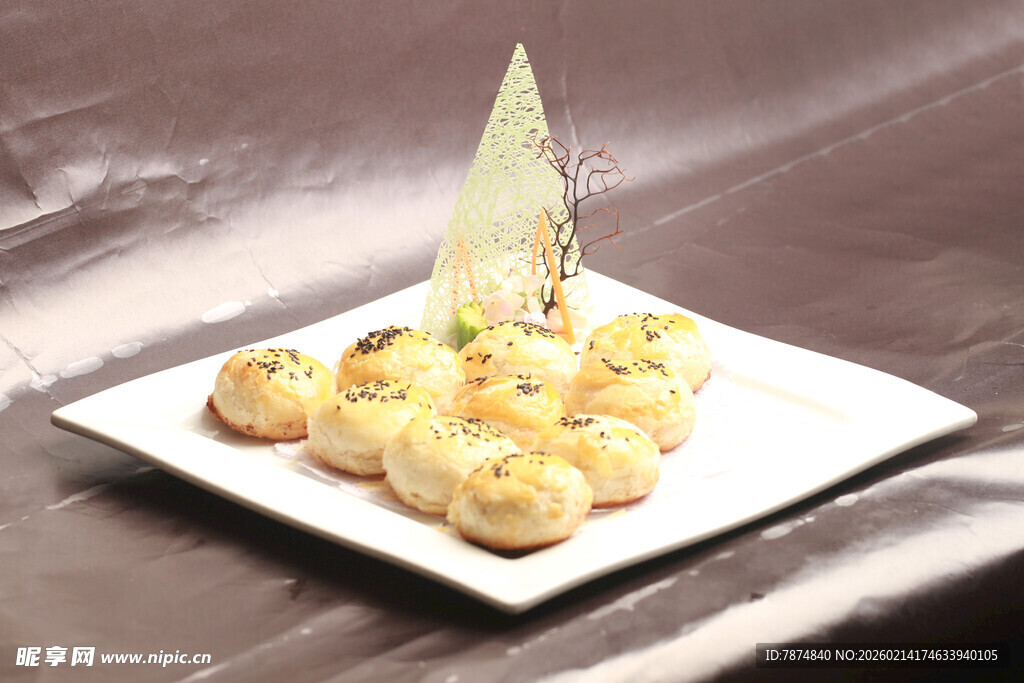 精致美味芝士焗虾仁