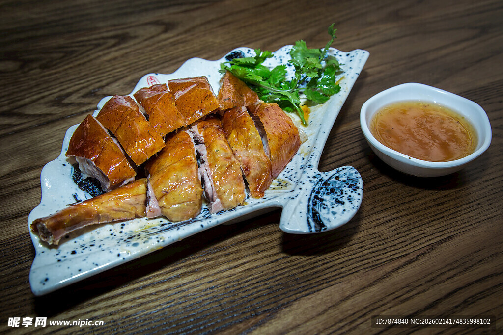 美味烤鸡配蘸料