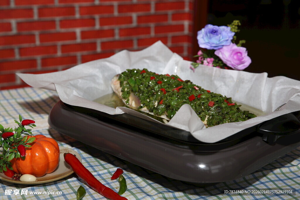 纸上香烤绿蔬 美味诱人