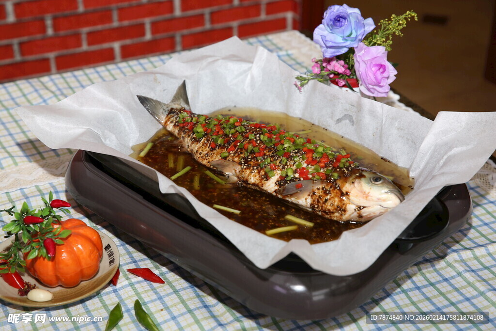 美味烤全鱼 诱人摆盘