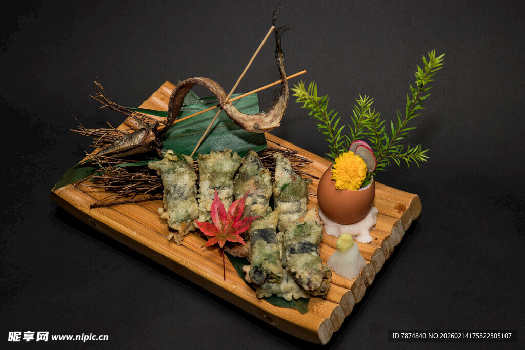 精致刺身拼盘美食展示