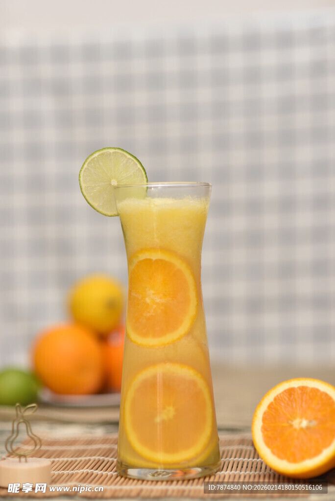 鲜橙柠檬特调饮品