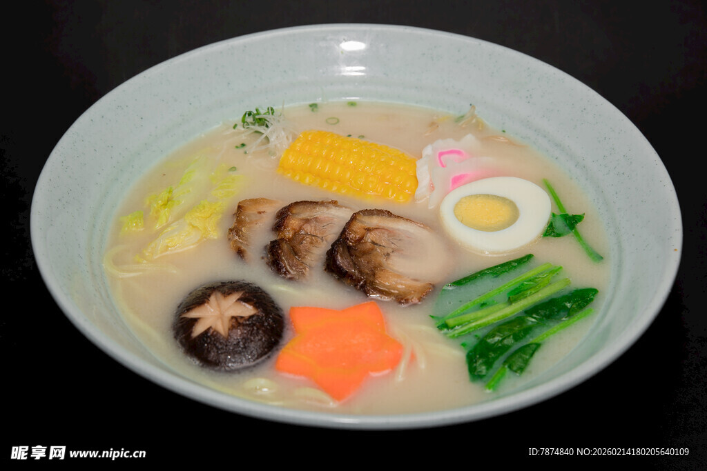 日式风味美味拉面一碗