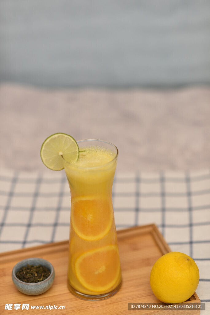 清新柠檬饮品 开启好时光
