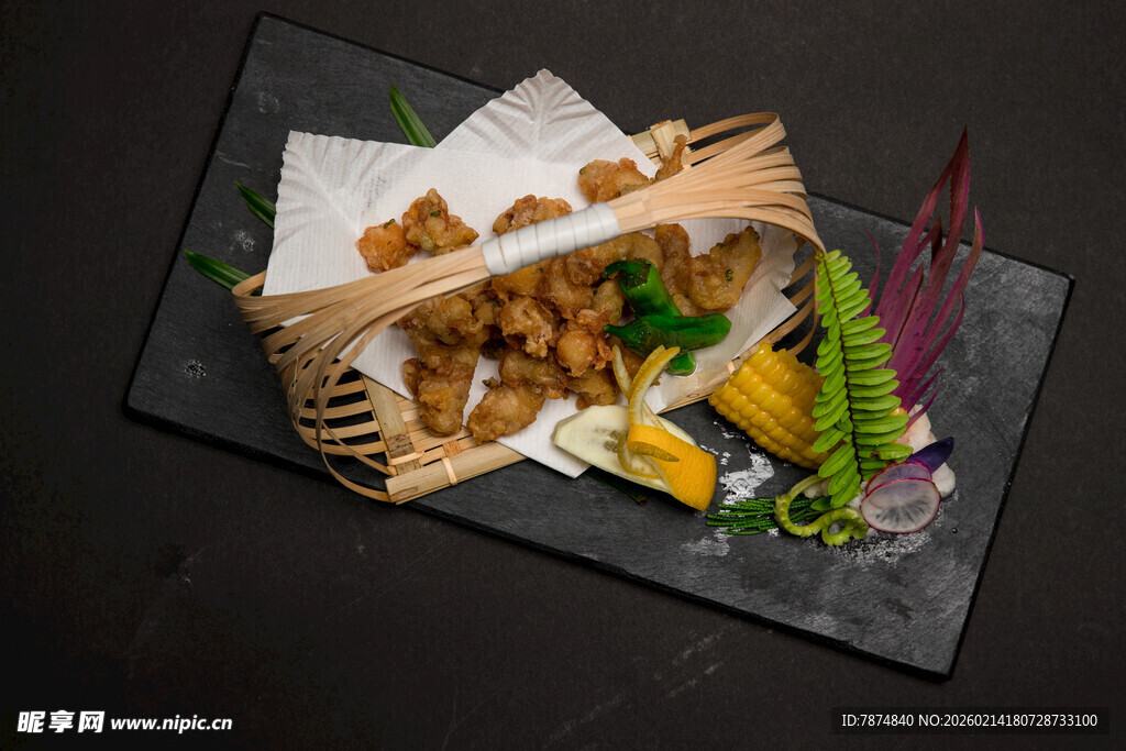 精致日式炸物拼盘