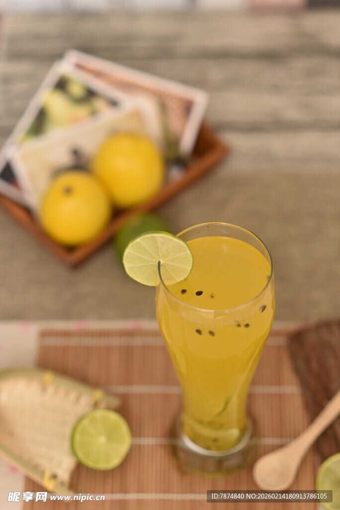 清新柠檬饮品 夏日好滋味