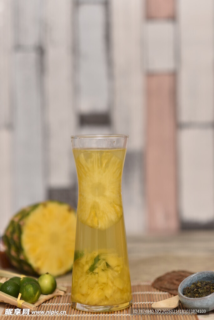 菠萝饮品 清新夏日滋味