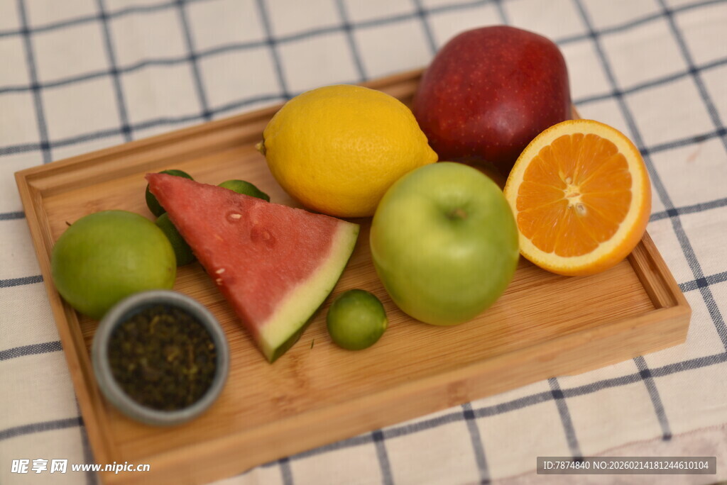 多彩新鲜水果拼盘展示