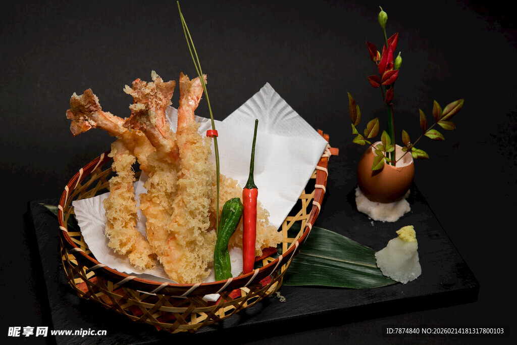 日式天妇罗摆盘美食