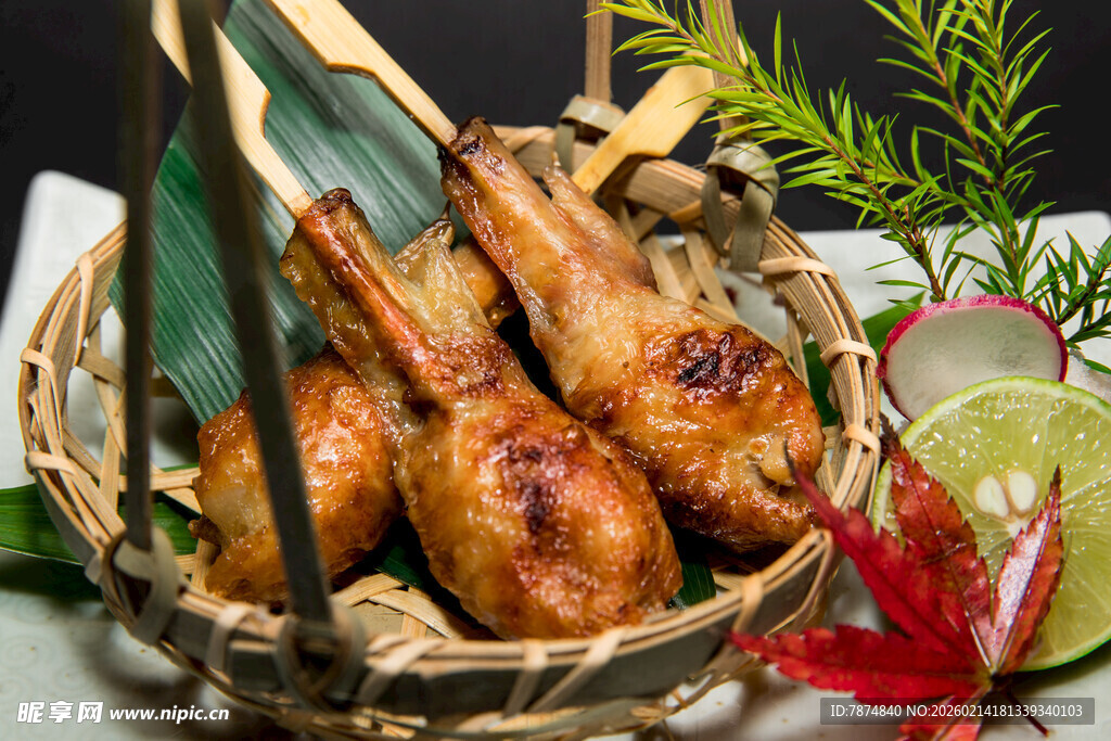 日式烤鸡翅摆盘精致