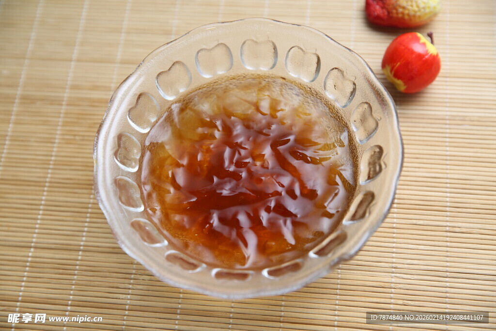 晶莹剔透的美味桃胶