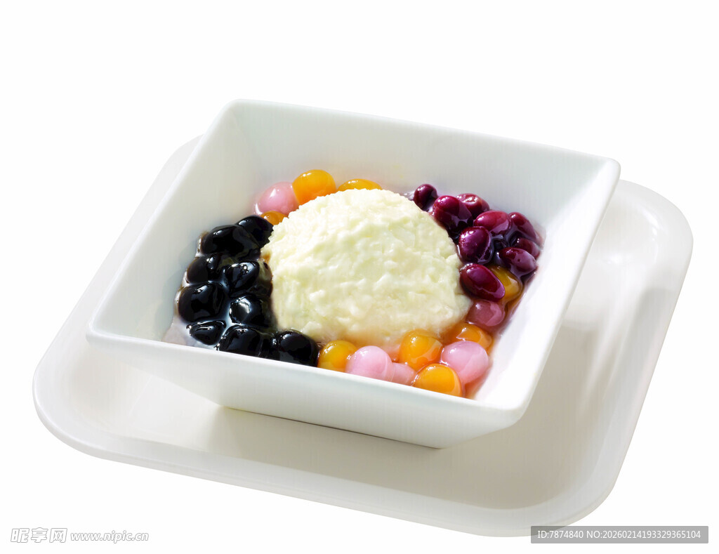 水果冰淇淋甜点拼盘