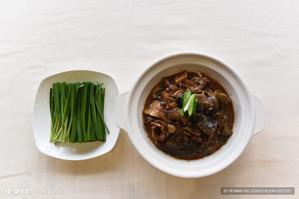 美味肉酱配青葱