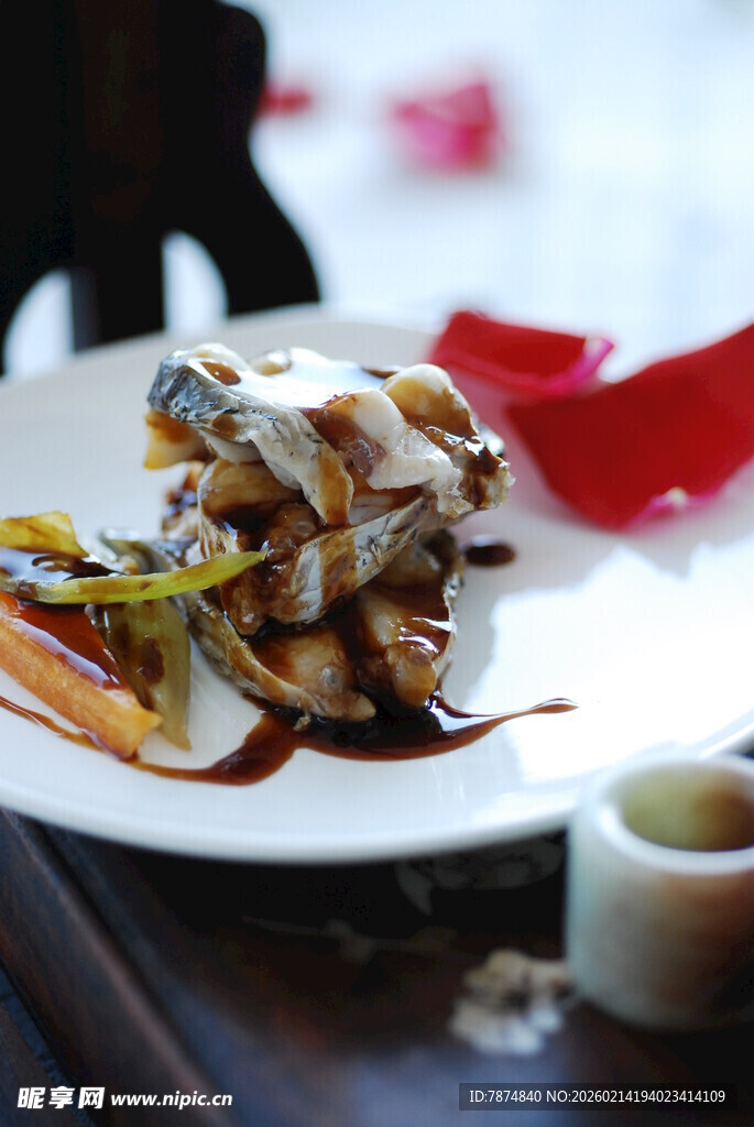 美味特色糕点精致摆盘