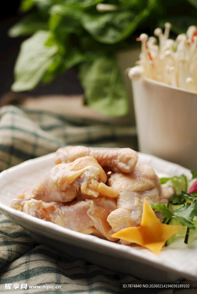 美味鸡肉摆盘 清新配菜点缀