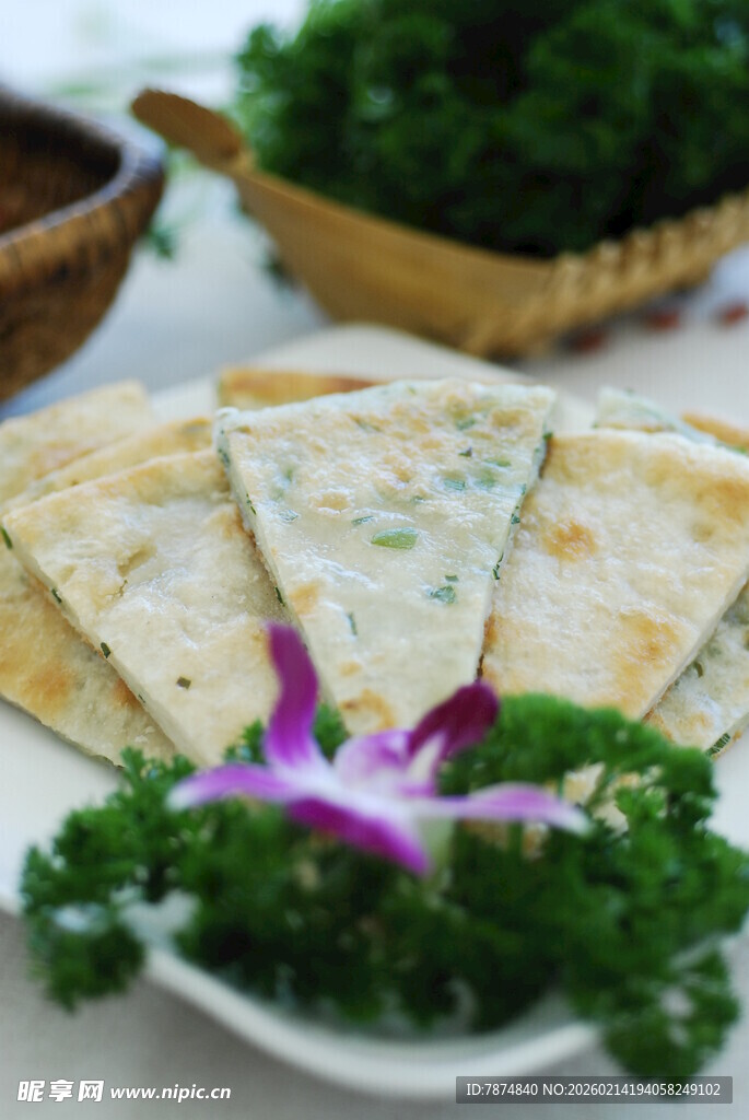 美味特色煎饼摆盘精致