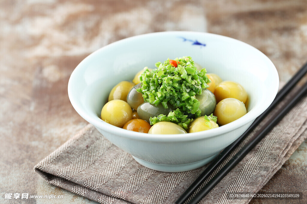 碗中美味鹌鹑蛋配菜