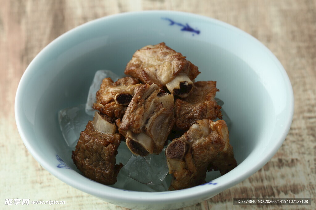 碗中美味卤排骨