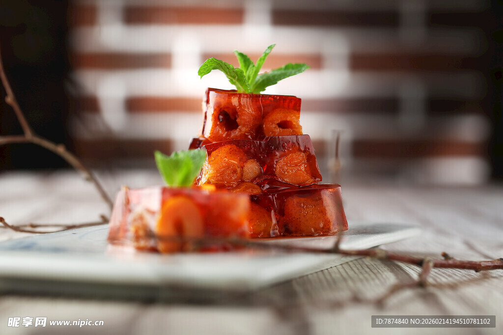 美味果脯搭配清新薄荷叶